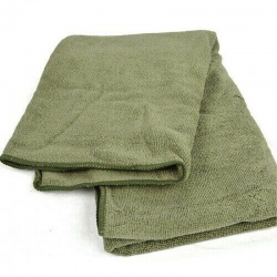 Serviette microfibre towel 120 x 60 cm zoom serviette pliée