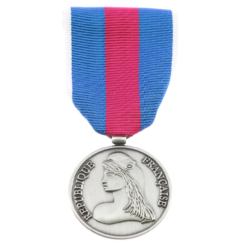 Médaille bleu et rouge réservistes volontaires de défense et sécurité intérieure en argent