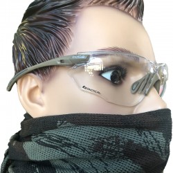 lunettes avec un revêtement en platine pour une meilleure résistance aux rayures et à la buée