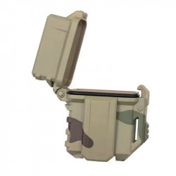 Étui pour conserver zippo en coloris multicam, matière plastique.